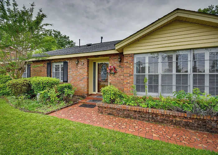 Spacious Downtown Montgomery Home W/ Yard, Patio!